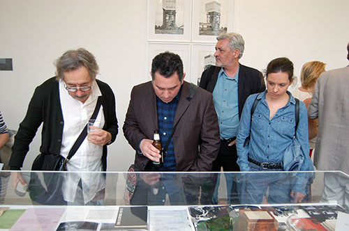 Nigel Greenwood Inc Ltd: running a Picture Gallery