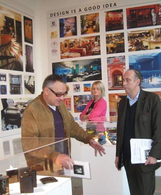 Rock & Roll Public Library: preparing the exhibition