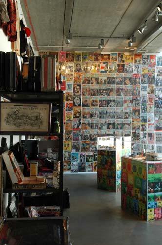 Rock & Roll Public Library: preparing the exhibition