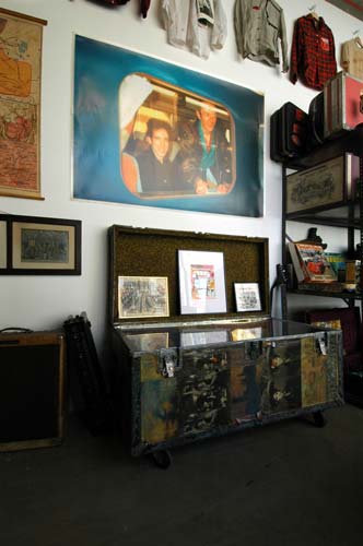 Rock & Roll Public Library: preparing the exhibition