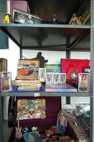 Rock & Roll Public Library: preparing the exhibition