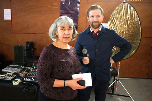 Kit Poulson: Mutter