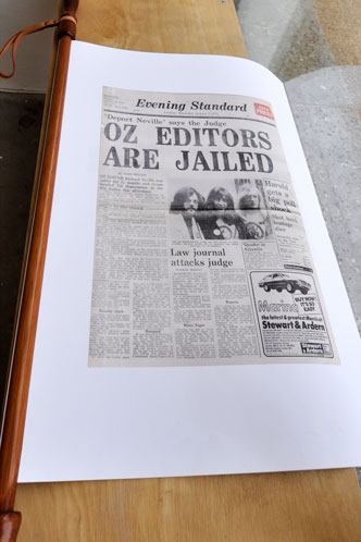 We are watching: OZ in London